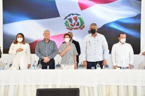 Gobierno entrega primeras viviendas de Plan Familia Feliz