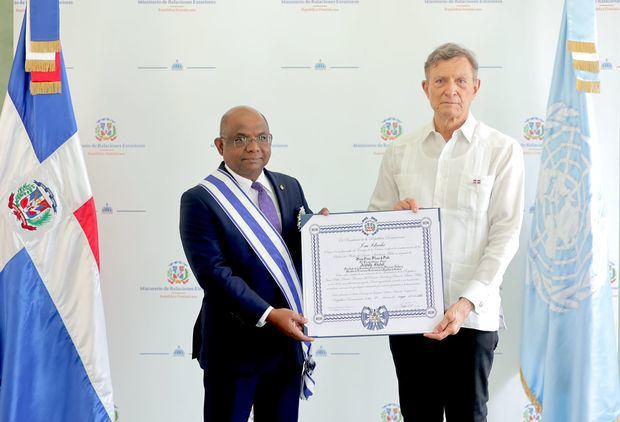 Abdulla Shahid y el canciller Roberto Álvarez.