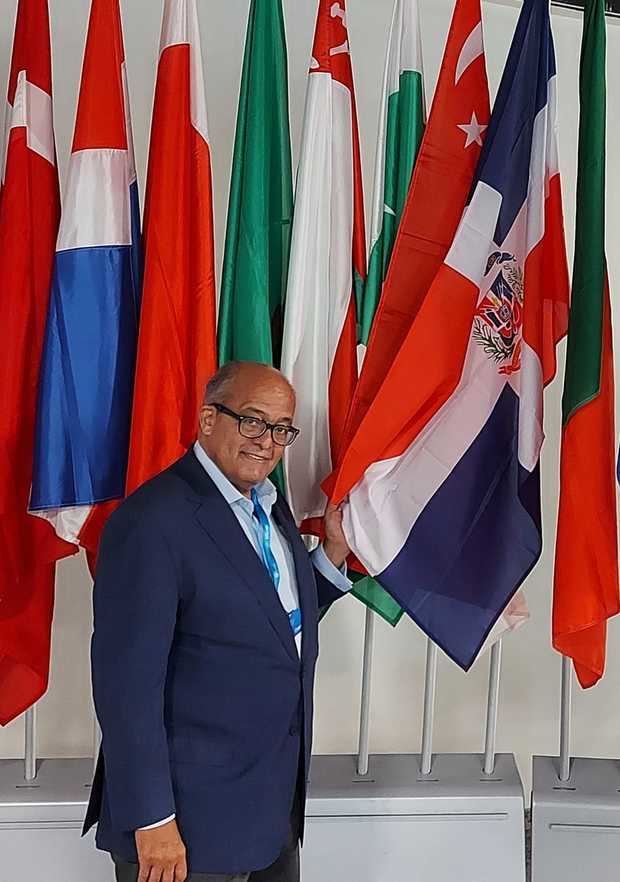 El Dr. José Silié Ruiz participa en Congreso de la Academia de Neurología Europea