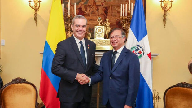 Presidente Luis Abinader y su homólogo colombiano, Gustavo Petro.