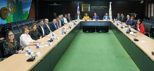 El sector privado manifestó que su confianza en el desarrollo de la economía y el crecimiento de RD es “muy alta” y que el respaldo del BCRD “garantiza el poder sortear los efectos de la situación externa”