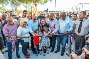 Alcaldía del DN entrega nuevo parque en Los Farallones de Cristo Rey para el disfrute de la comunidad