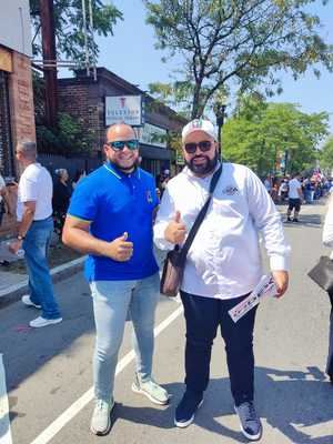 José Gregorio Calderón, encargado de Relaciones Públicas de la ONDA, con la prensa local.