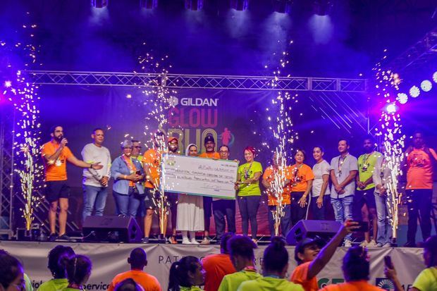 Con Gildan Glow Run 2023 la multinacional Gildan aportará 2.3millones de pesos al Hospital Sagrado Corazón de San Pedro de Macorís