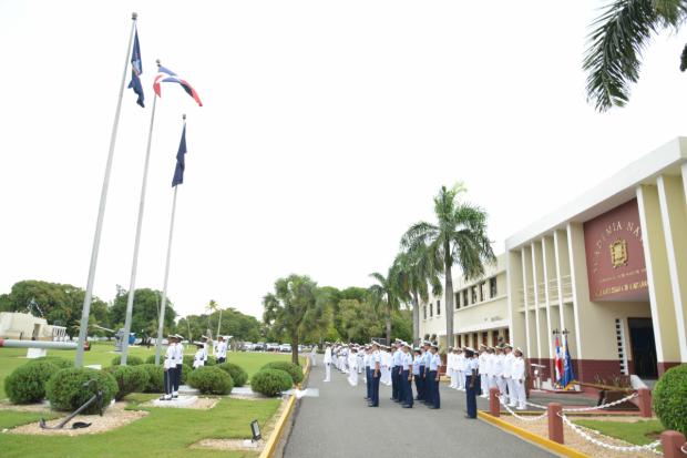 La Academia Naval Vicealmirante César Augusto De Windt Lavandier celebra su 149º Aniversario de Fundación con esplendor