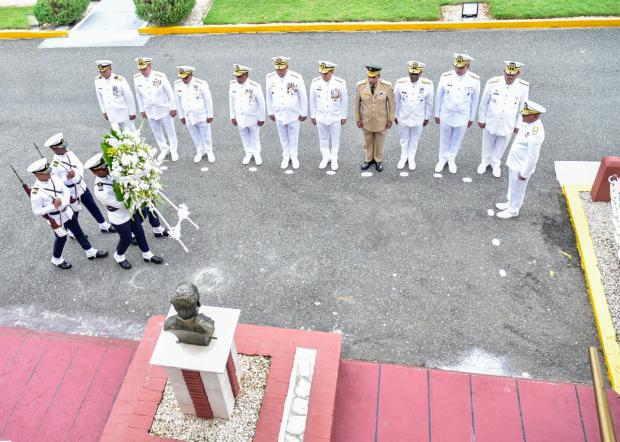 La Academia Naval Vicealmirante César Augusto De Windt Lavandier celebra su 149º Aniversario de Fundación con esplendor