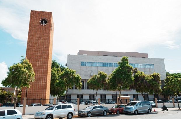 Alcaldía del DN no autorizó poda de árboles en el Mirador Sur.