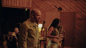 “El Encuentro” la conmovedora canción que reúne a Residente y Jessie Reyez en una sesión acústica especial