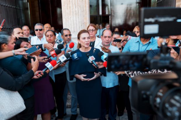 Carolina Mejía encabeza actos del 526 aniversario de la fundación de Santo Domingo