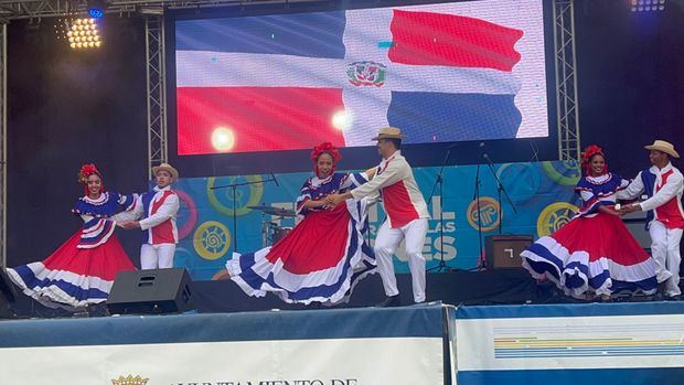Ballet Dominicano en Europa se la luce en el Festival de Naciones de Santander 2024.