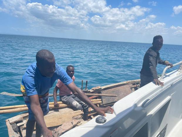Armada refuerza seguridad fronteriza con operativo marítimo en Monte Cristi