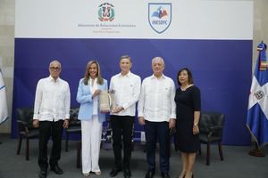 MIREX e INESDYC lanzan libro 