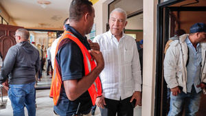 Andrés Bautista evalúa daños por lluvias en Gaspar Hernández y Nagua