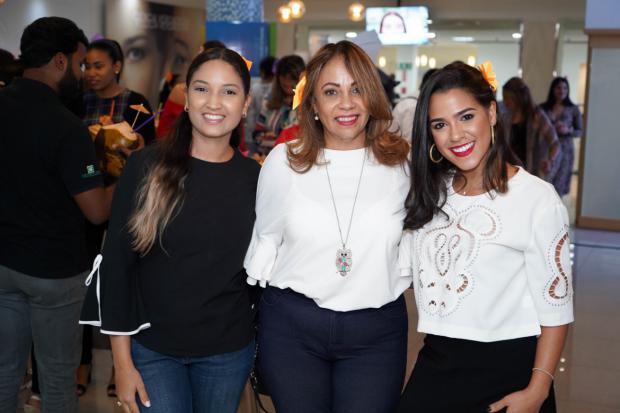 Yadelyn Cruz, Fior Feliz y Mónica González.