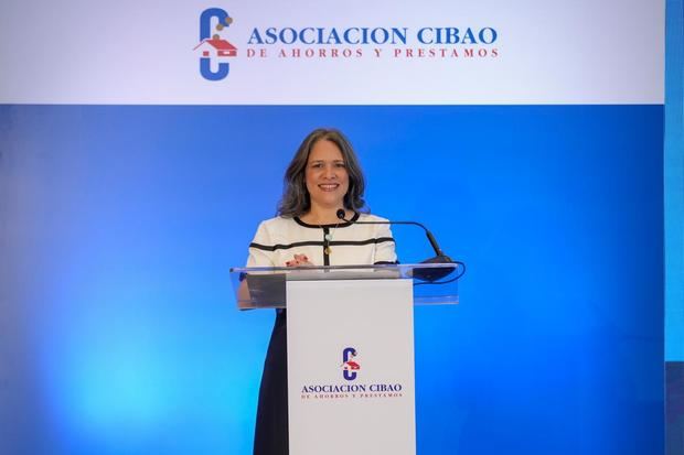 Yara Hernández, VP de Comunicaciones y Sostenibilidad.