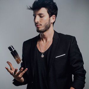 Sebastian Yatra.