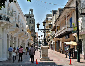 Calle El Conde en la Ciudad Colonial.