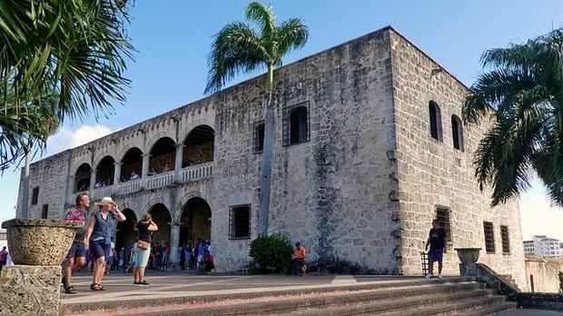 Alcazar de Colón, Zona Colonial.