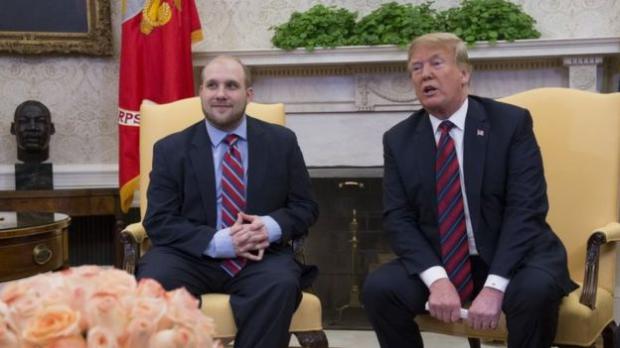 Joshua Holt fue recibido por Donal Trump