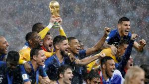 Macron recibirá a los "Bleus" en el Elíseo