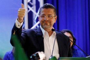 Rodrigo Chaves gana la presidencia de Costa Rica con un 52,9 % de los votos