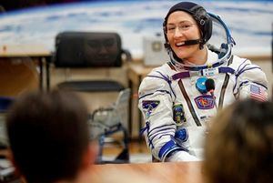 La NASA espera que caminata solo de mujeres inspire a nuevas generaciones 