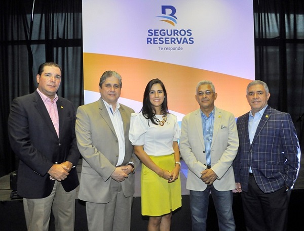 Leo Morales Troncoso, Carlos Nieto, Patricia Vargas, Osiris Mota y Luddy Gonzalez