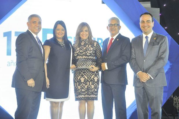 Ludy Gonzalez, Laura Castaños, Laura Peña Izquierdo, Osiris Mota y Jean Paul Quiroz