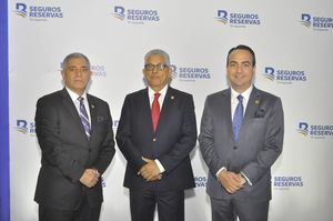 Seguros Reservas Celebra XVII Aniversario y Premia Concurso Corredores 2018-2019 