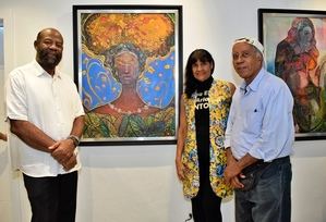 El artista plástico Luis Arturo Salazar, la pintora Rosa Elina Arias y el maestro Freddy Javier.