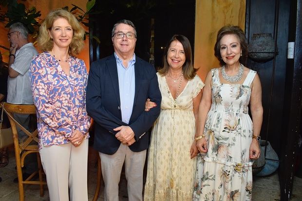 Katia Aaierot, Axel Cabrera, Rosa María Nadal y María Isabel Cabrera.