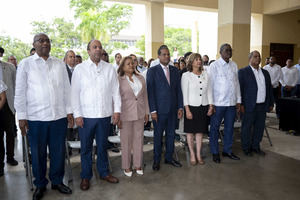 Banreservas remozará polideportivo de la UASD