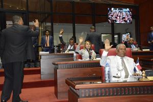 Senado aprueba Presupuesto de 2019 por 921.810 millones de pesos