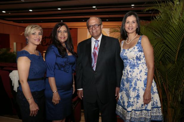 Sandra de Alemán, Milena Cabrera, José Silié Ruíz y Evelyn Lora.