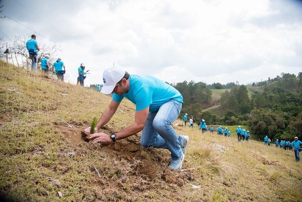 Según los cálculos del Plan Sierra, en su etapa adulta, los árboles sembrados capturarán 2,196 toneladas de CO2 y almacenarán más 20.6 millones de litros de agua anualmente.

