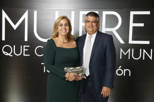 Banco BHD León entrega Premio Mujeres que Cambian el Mundo 