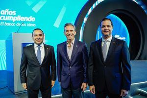 Popular celebra su 60° aniversario con clientes y relacionados