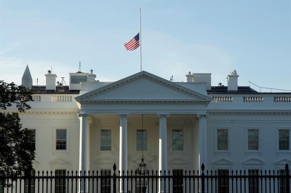 Vista de la Casa Blanca en Washington, DC, EE.UU., este 4 de octubre de 2020. 