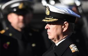 El prí­ncipe Andrés deja las redes sociales tras perder sus honores militares.