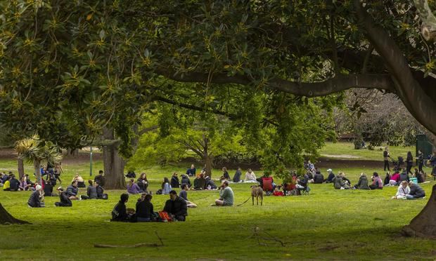 Australia relaja algunas restricciones y aumenta las vacunaciones por la covid-19.