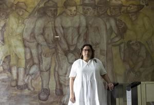 La directora del Museo Memorial de la Resistencia Dominicana (MMRD), Luisa de Peña, posa durante una entrevista con EFE.