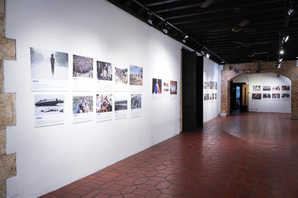 Fotografía de la exposición de los 85 años de la Agencia EFE, en el Museo de las Casas Reales, este jueves en Santo Domingo (República Dominicana).