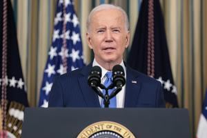 El presidente de Estados Unidos, Joe Biden, habla en conferencia de prensa en la Casa Blanca, en Washington, EE.UU.