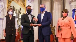 Presidente Luis Abinader encabeza XXV entrega del Premio Nacional de la Juventud