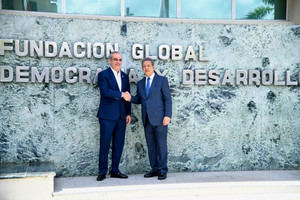 Presidente Luis Abinader y ex mandatario Leonel Fernández 