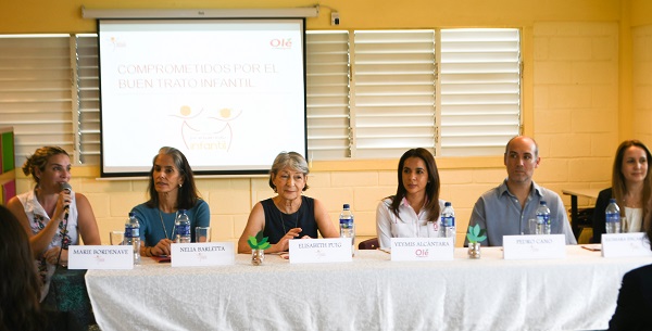 Marie Bordenave, Nelia Barletta, Elisabeth de Puig, Yeymis Alcántara, Pedro Cano, 
Xiomara Encarnación.
