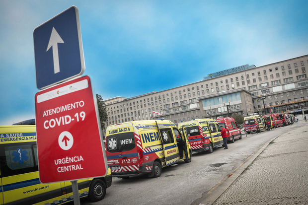 Se disparan los contagios diarios en Portugal y aumentan los pacientes en UCI.