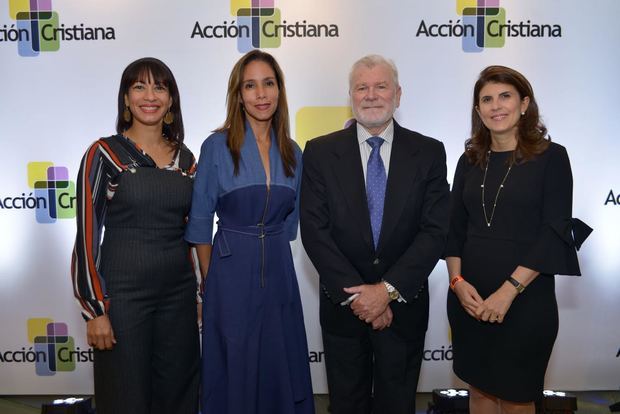 Joseline Feliz, Laura Feliz, José Antonio Flaquer y Sharin Pablo.