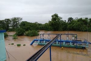 Las lluvias incomunican a tres localidades y afectan a 16 acueductos
