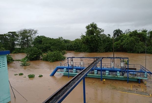 Las lluvias incomunican a tres localidades y afectan a 16 acueductos.
